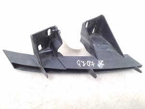  Front bumper bracket 