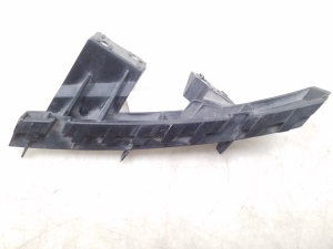  Front bumper bracket 