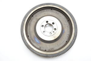  Clutch flywheel 