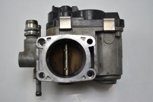  Accelerator valve 