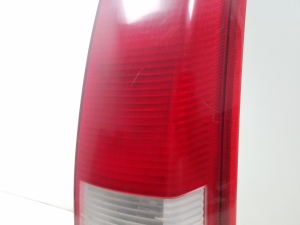  Rear corner lamp and its details 