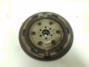  Clutch flywheel 