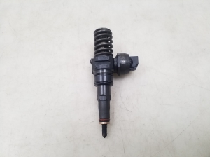  Fuel injector 