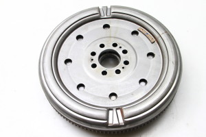  Clutch flywheel 