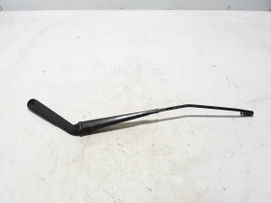  Windshield wiper blade 