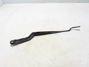  Windshield wiper blade 