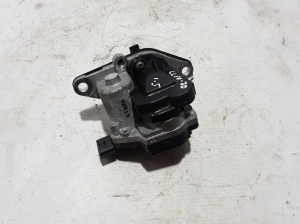  EGR valve 