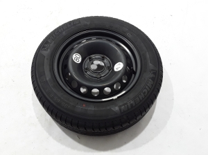  Spare wheel 