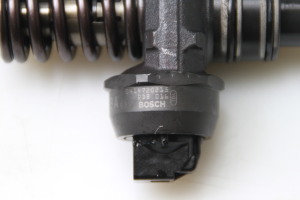  Fuel injector 