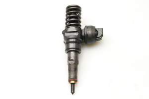  Fuel injector 