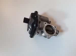  EGR valve 