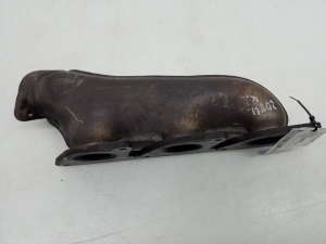  Exhaust manifold 