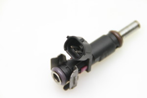  Fuel injector 