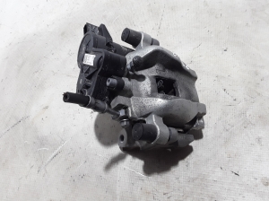  Rear brake caliper 