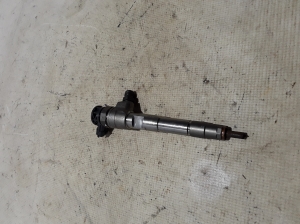  Fuel injector 