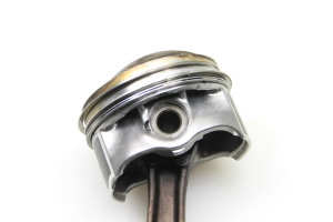  Piston et ses pièces 