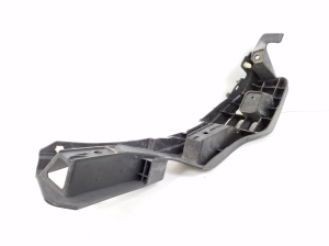  Rear bumper bracket 