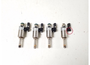  Fuel injector 