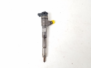  Fuel injector 