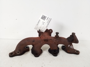  Exhaust manifold 