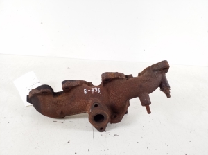  Exhaust manifold 