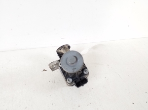  EGR valve 