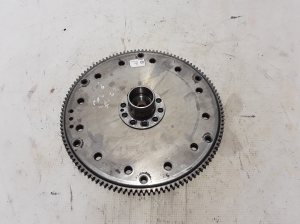  Clutch flywheel 