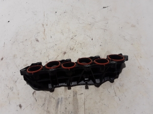  Intake manifold insert 