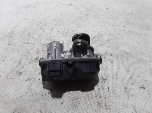  EGR valve 