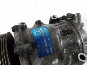  Air conditioner compressor 