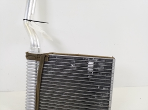  Interior shoulder radiator 