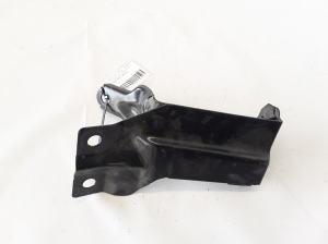  Cooling radiator bracket 