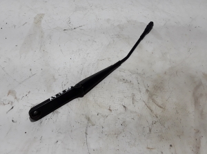  Windshield wiper blade 