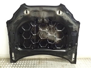  Engine hood 