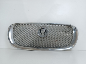  Front grille 