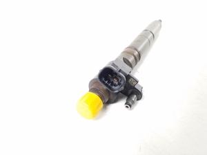  Fuel injector 