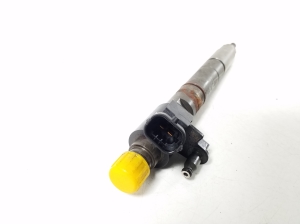  Fuel injector 