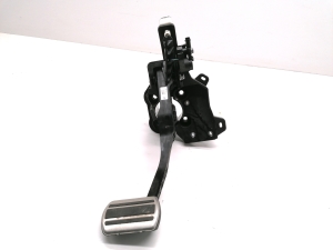  Brake pedal 