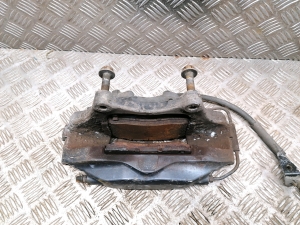  Etrier de frein avant 