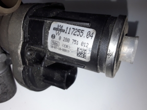  EGR valve 