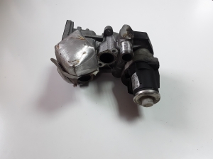  EGR valve 