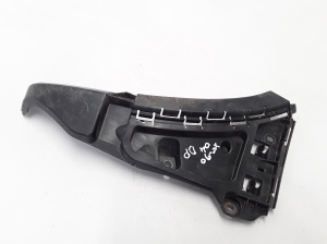  Front bumper bracket 