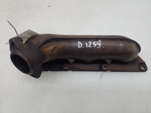  Exhaust manifold 