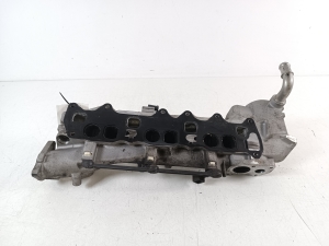  Intake manifold 