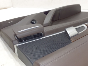  Upholstery of rear side doors 