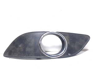  Front bumper fog lamp cover 