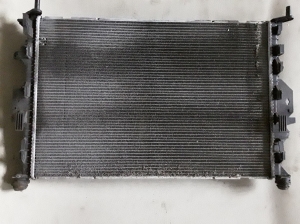  Radiateur de refroidissement 