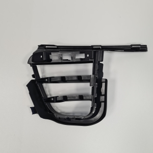  Front bumper lower grille 