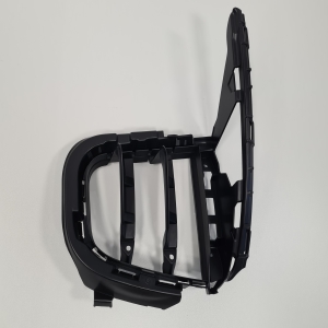  Front bumper lower grille 