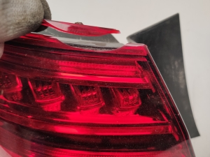  Rear corner lamp 